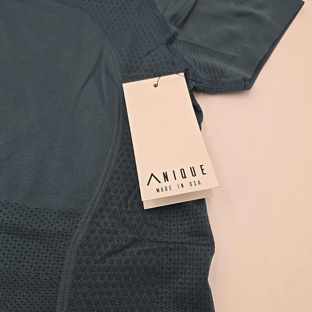 ANIQUE Women's Signature Short Sleeve‎ Riding Equestrian Peppermint XS Shirt NWT - Picture 6 of 10